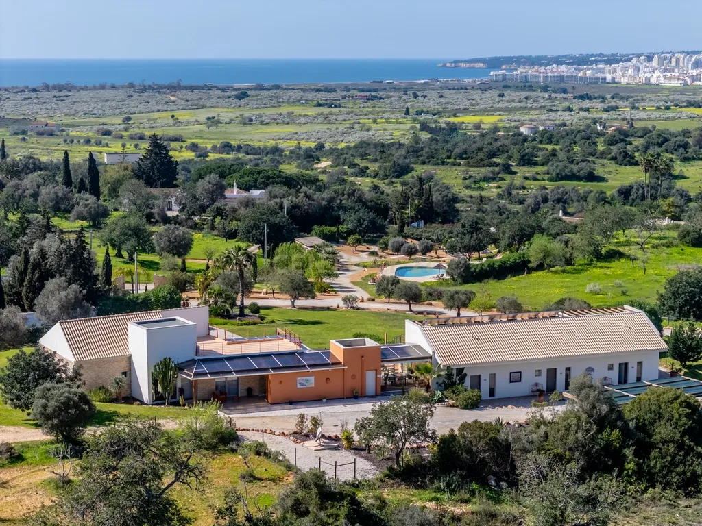 Luxuosa e Exclusiva moradia T5 I Vista Mar I 5 minutos da Praia I 18.598 m² I Albufeira - imagem 03