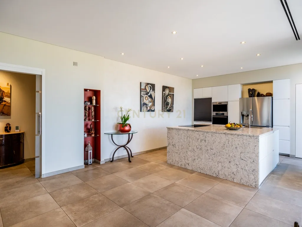 Luxuosa e Exclusiva moradia T5 I Vista Mar I 5 minutos da Praia I 18.598 m² I Albufeira - imagem 07