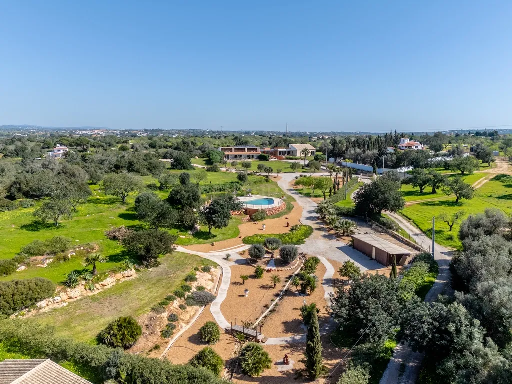 Luxuosa e Exclusiva moradia T5 I Vista Mar I 5 minutos da Praia I 18.598 m² I Albufeira - imagem 44