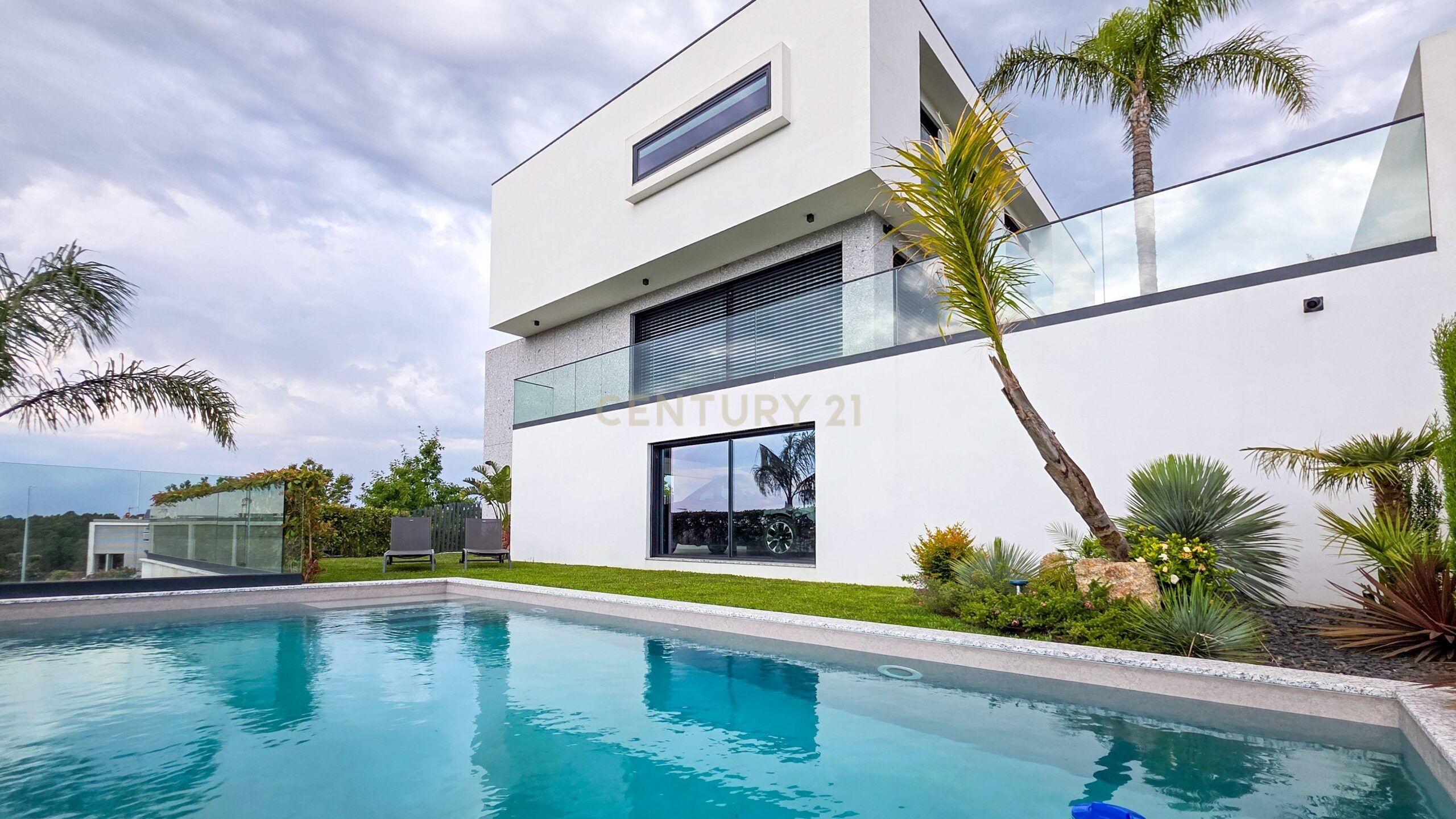 Moradia Contemporânea T4 com Piscina | Arquitetura Premium | Brufe, Vila Nova de Famalicão - imagem 01