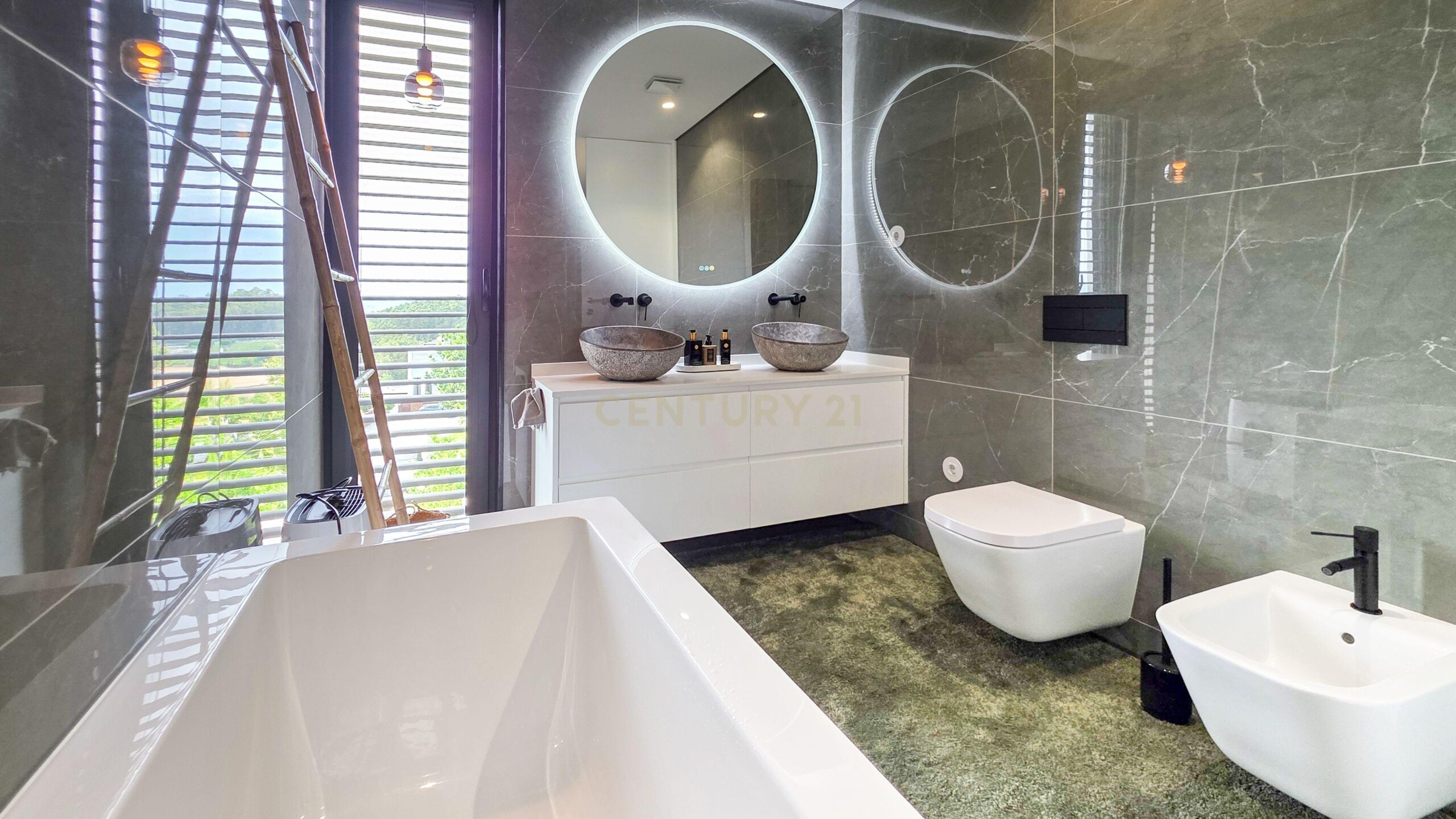 Moradia Contemporânea T4 com Piscina | Arquitetura Premium | Brufe, Vila Nova de Famalicão - imagem 16