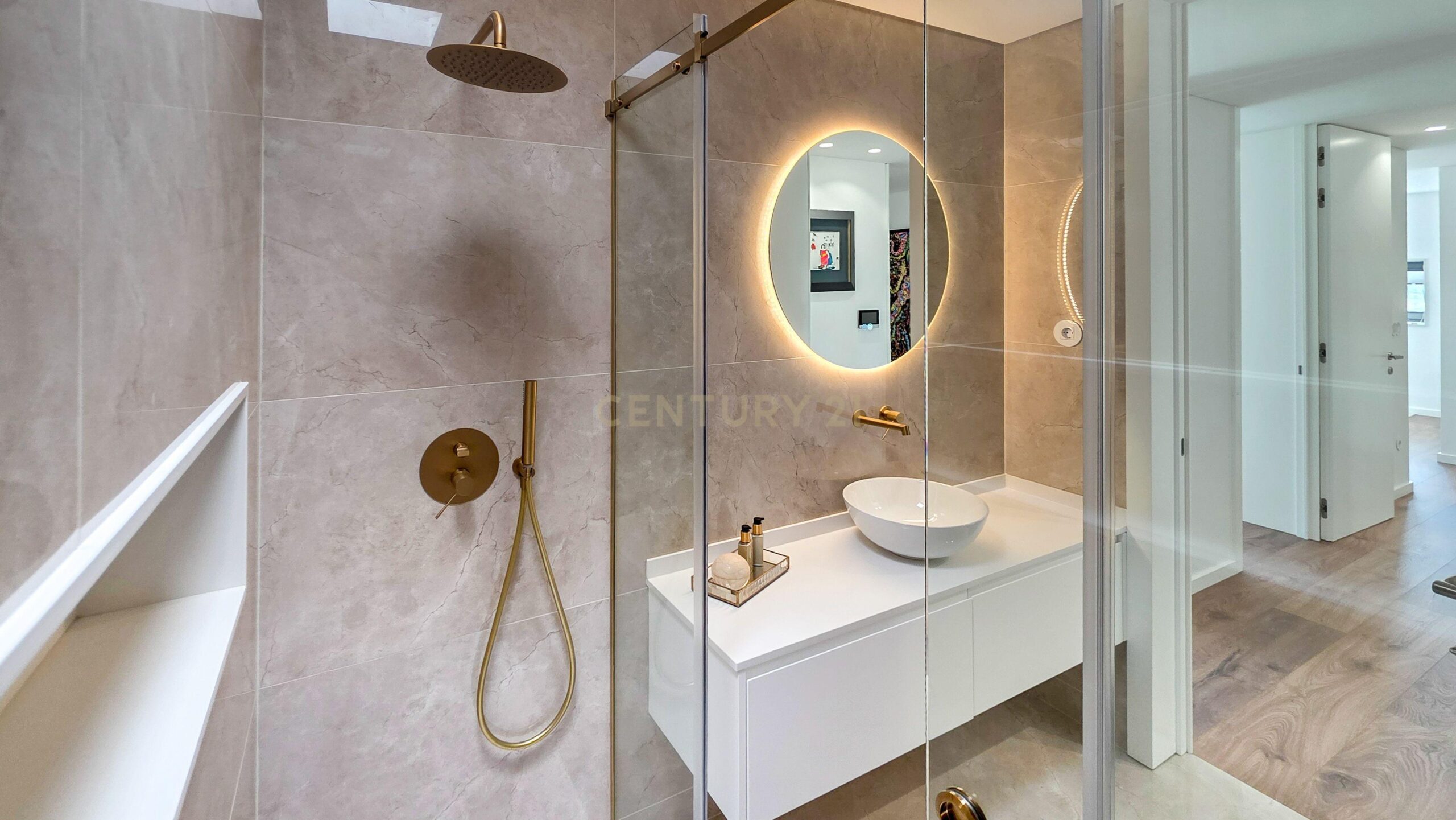 Moradia Contemporânea T4 com Piscina | Arquitetura Premium | Brufe, Vila Nova de Famalicão - imagem 27