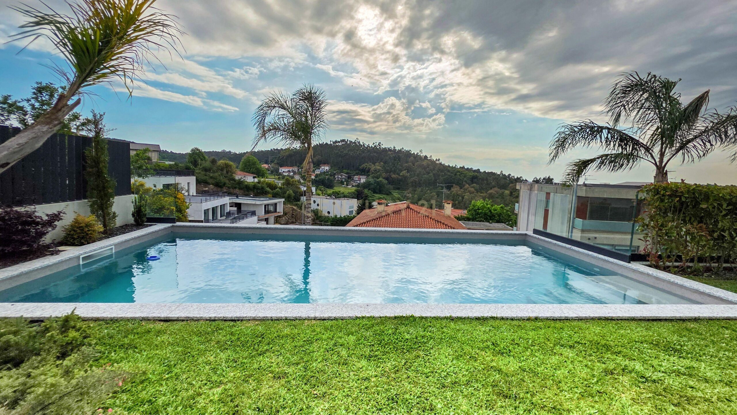 Moradia Contemporânea T4 com Piscina | Arquitetura Premium | Brufe, Vila Nova de Famalicão - imagem 30