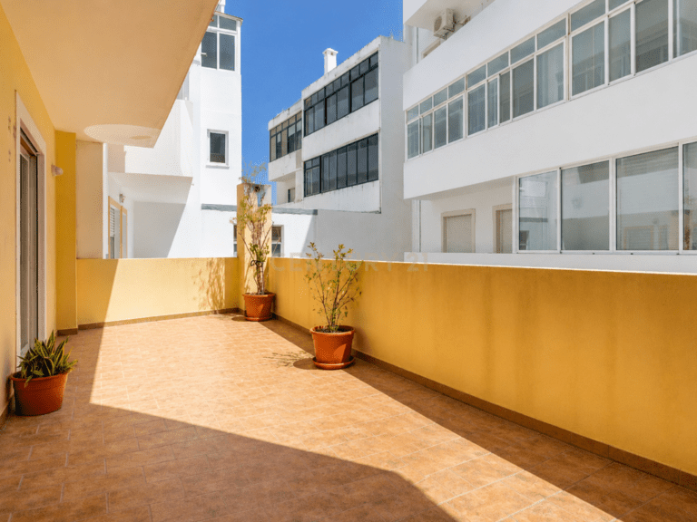 Apartamento T2 em Olhão — imagem 01