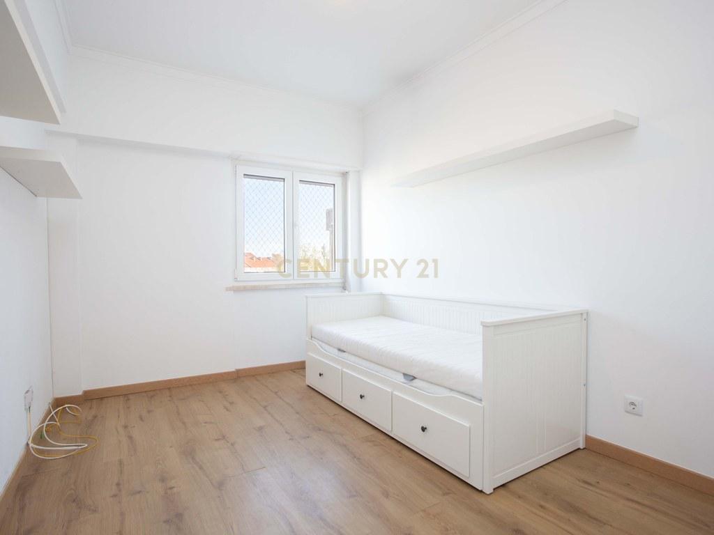 Apartamento T2 em Rio de Mouro — imagem 12