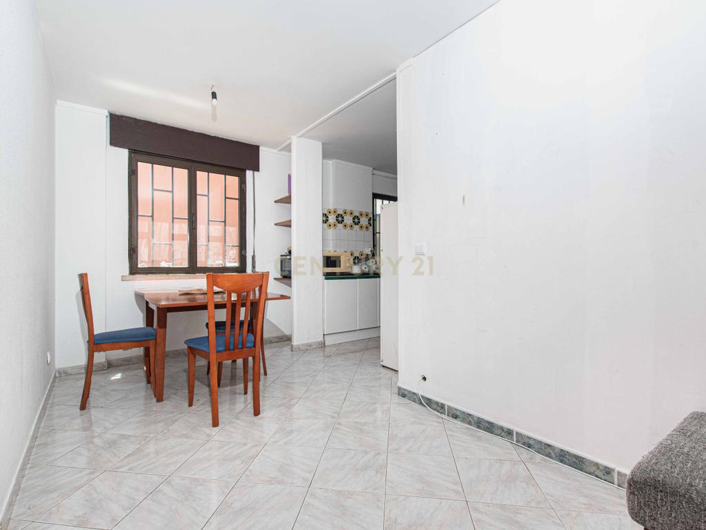 Apartamento T3 em Monte Abraão – imagem 02