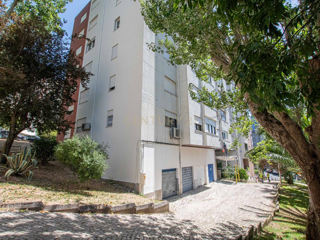 Apartamento T3 em Monte Abraão – imagem 10