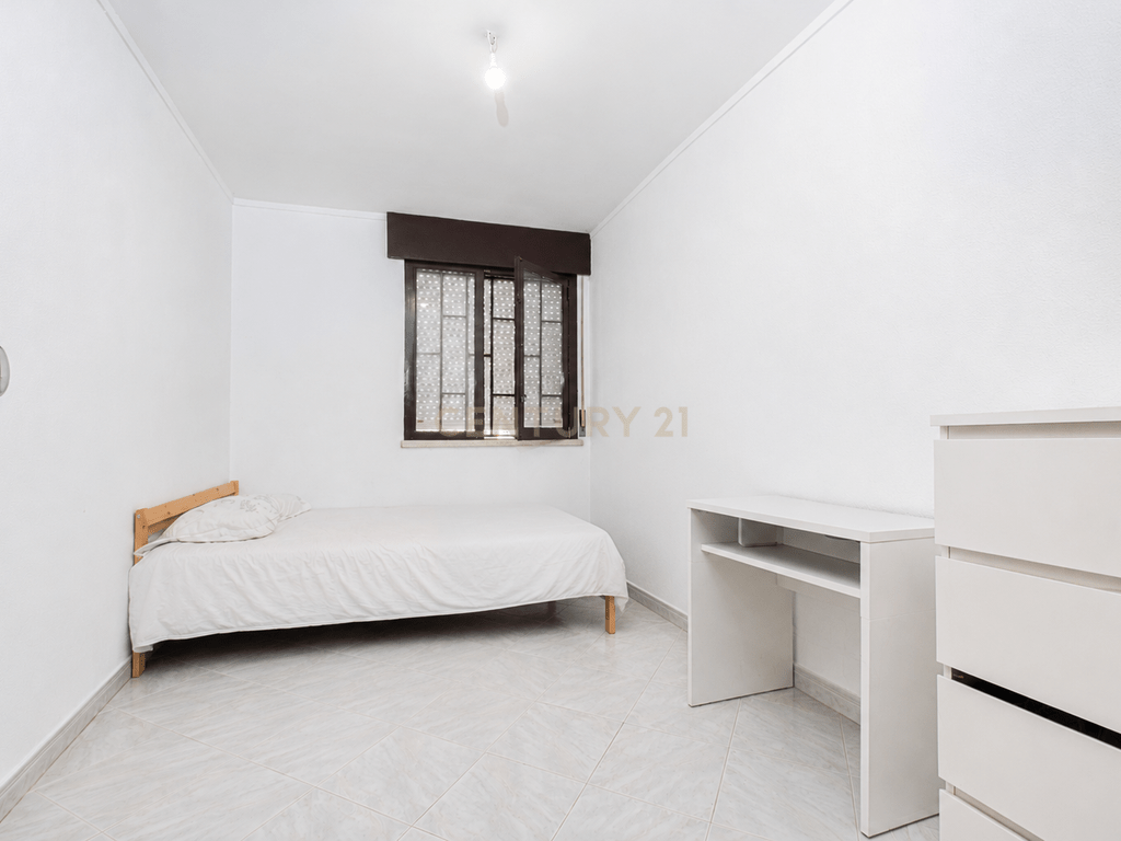 Apartamento T3 em Monte Abraão – imagem 20