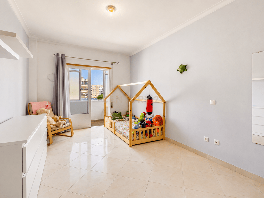 Apartamento T3 em Quelfes — imagem 18