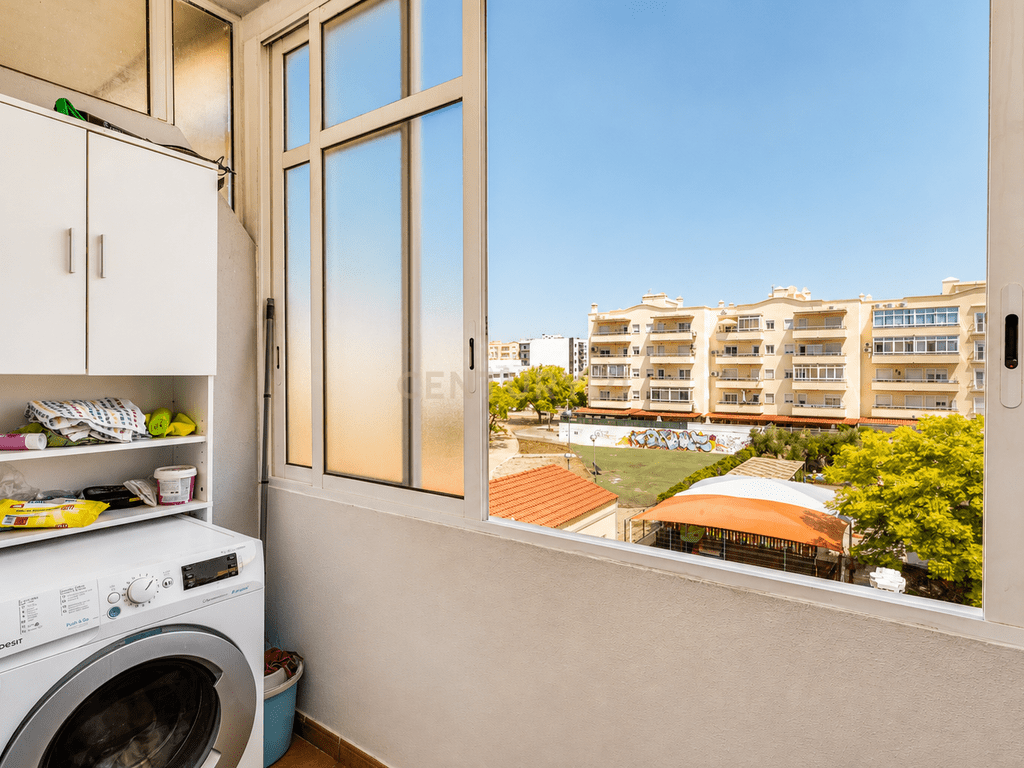 Apartamento T3 em Quelfes — imagem 26