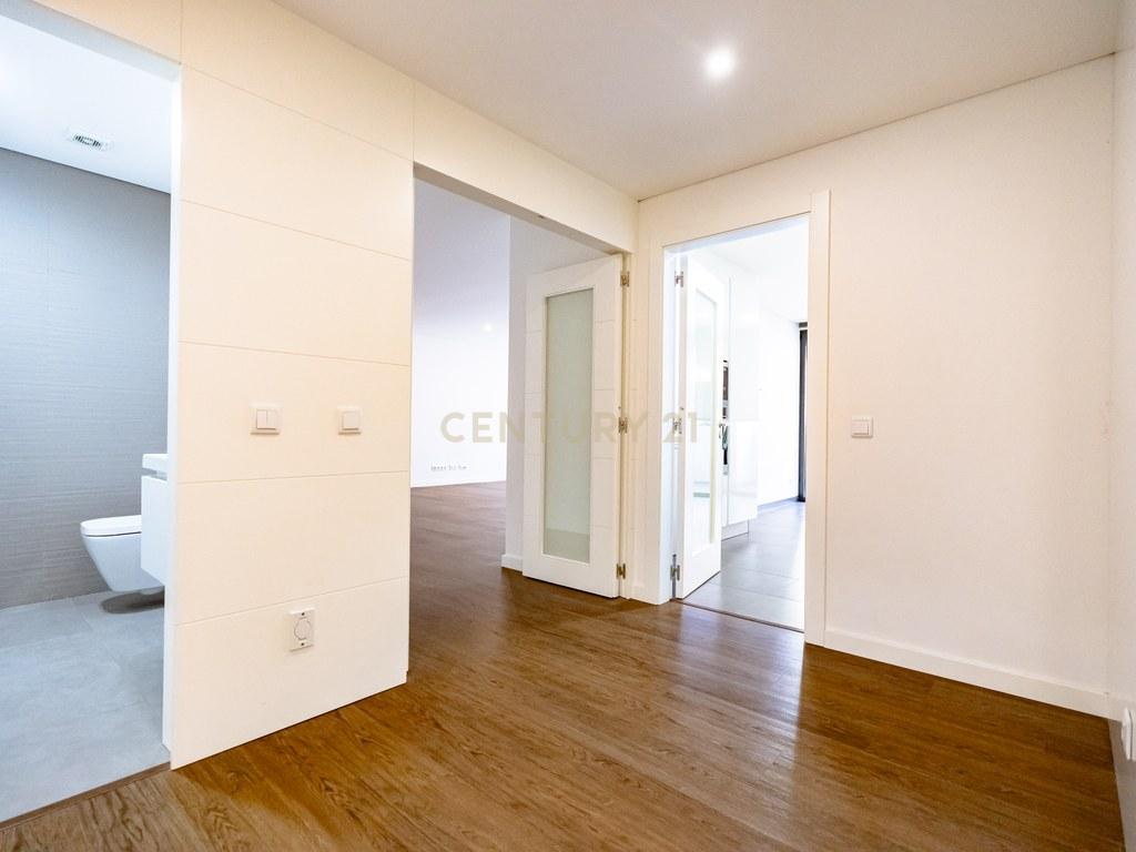 Apartamento T3 em Santo António dos Olivais — imagem 14