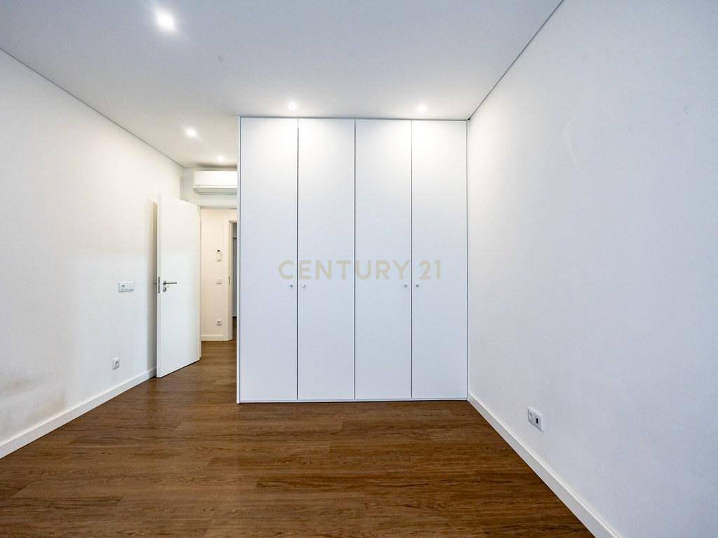 Apartamento T3 em Santo António dos Olivais — imagem 20