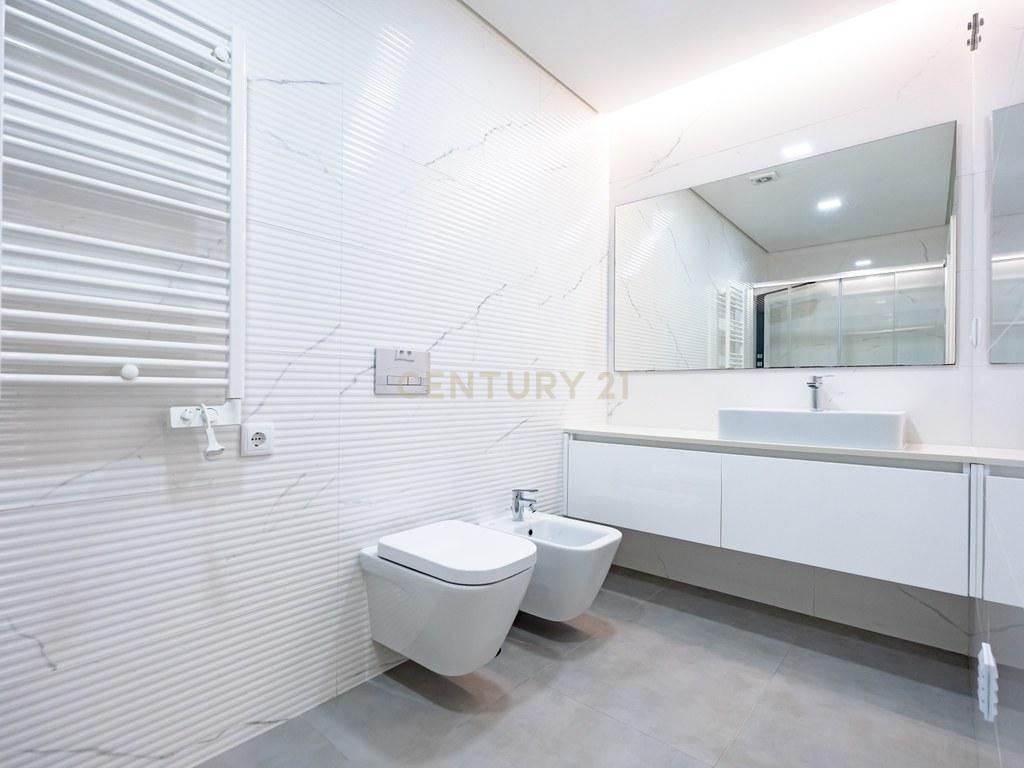 Apartamento T3 em Santo António dos Olivais — imagem 24