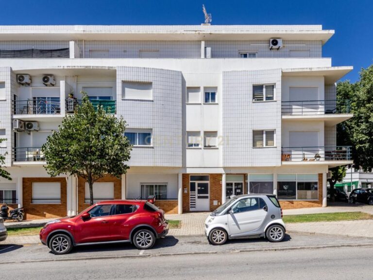 Apartamento T3 no centro de Tavira – imagem 01