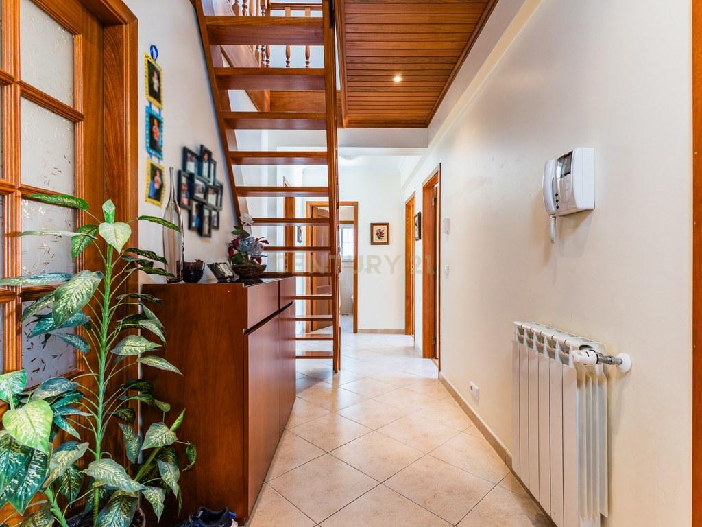 Apartamento T3 em União das freguesias de Marrazes e Barosa — imagem 02