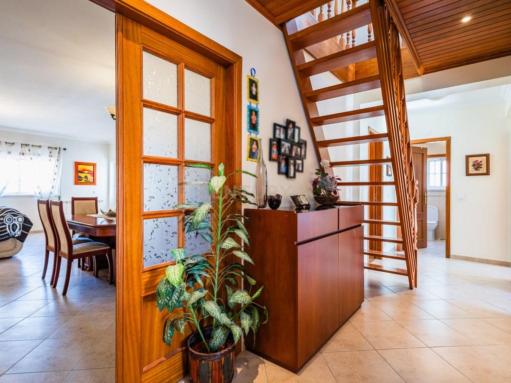 Apartamento T3 em União das freguesias de Marrazes e Barosa — imagem 03