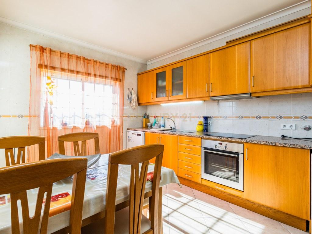 Apartamento T3 em União das freguesias de Marrazes e Barosa — imagem 10