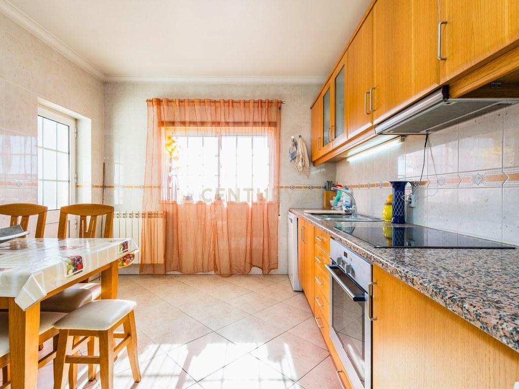 Apartamento T3 em União das freguesias de Marrazes e Barosa — imagem 11