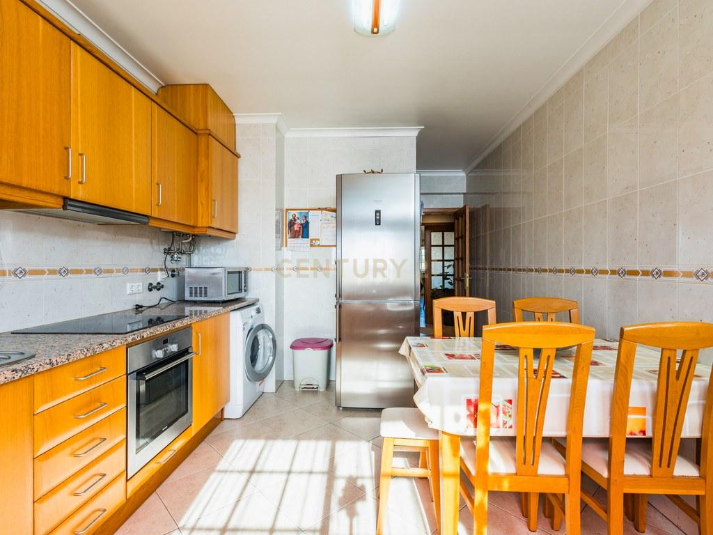 Apartamento T3 em União das freguesias de Marrazes e Barosa — imagem 13