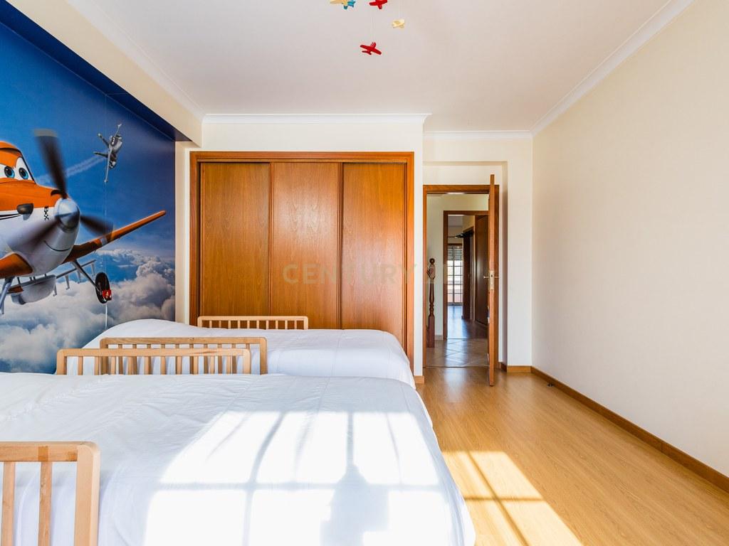 Apartamento T3 em União das freguesias de Marrazes e Barosa — imagem 17