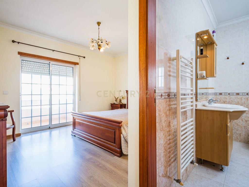 Apartamento T3 em União das freguesias de Marrazes e Barosa — imagem 23