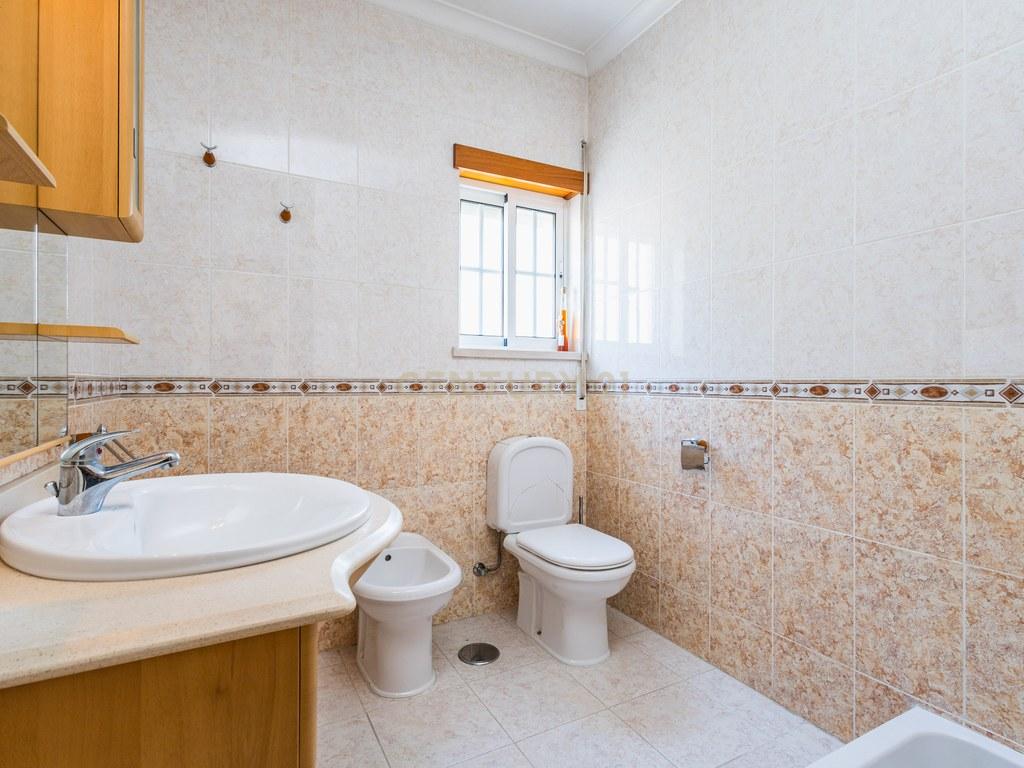 Apartamento T3 em União das freguesias de Marrazes e Barosa — imagem 24