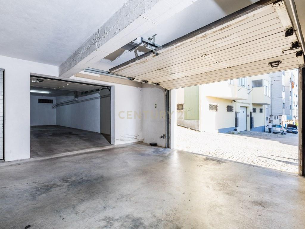 Apartamento T3 em União das freguesias de Marrazes e Barosa — imagem 33