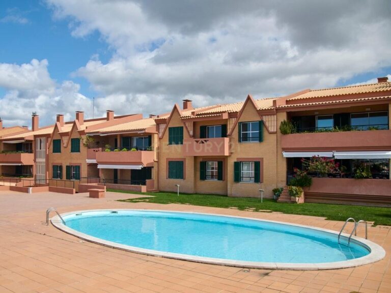Apartamento T4+ em União das freguesias de Cascais e Estoril — imagem 01