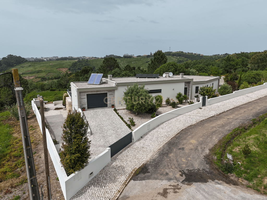 Moradia T3 em Caldas da Rainha – imagem 03