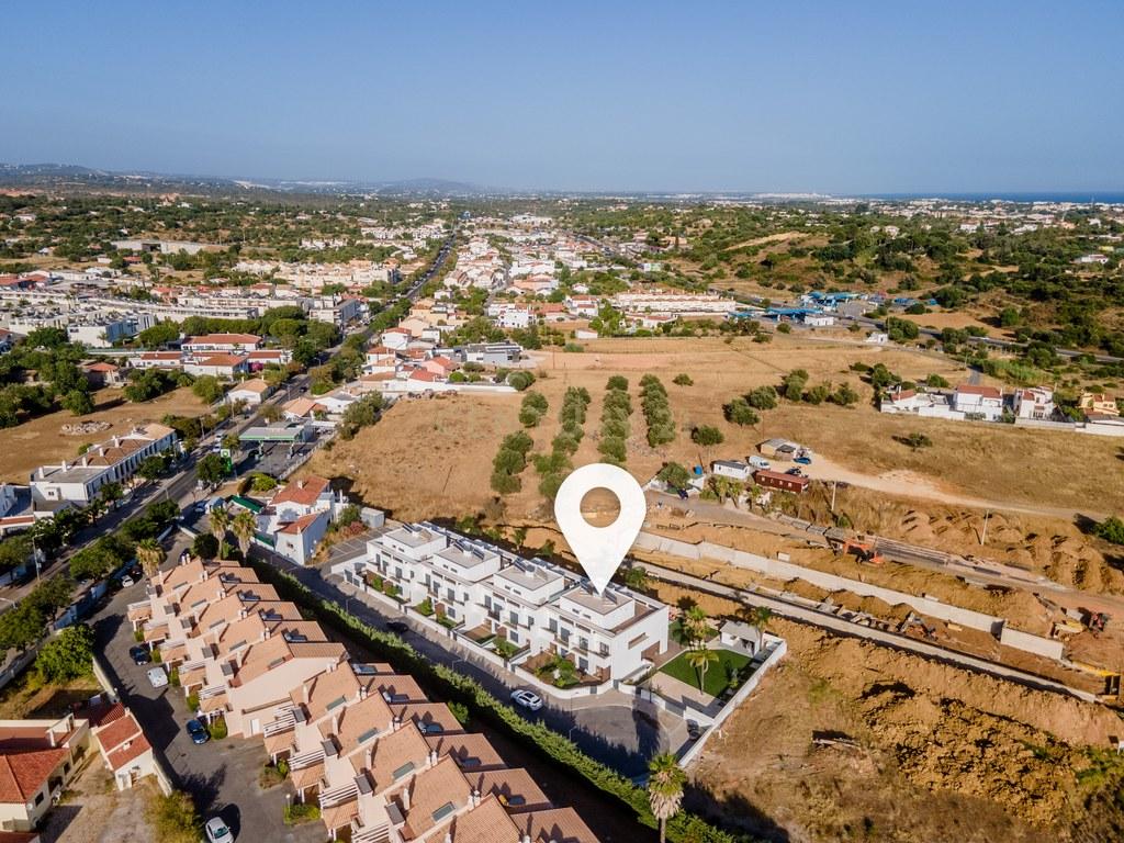 Moradia T4+ em Ferreiras — imagem 05
