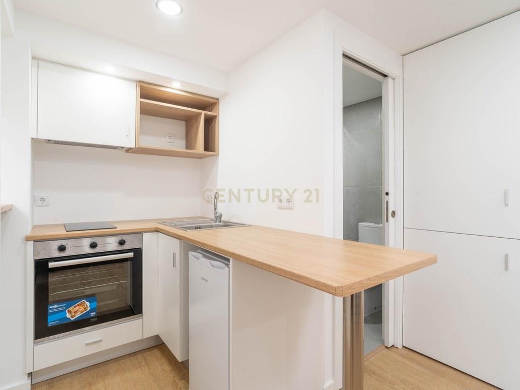Apartamento T2 em União das freguesias de Coimbra (Sé Nova, Santa Cruz, Almedina e São Bartolomeu) — imagem 02