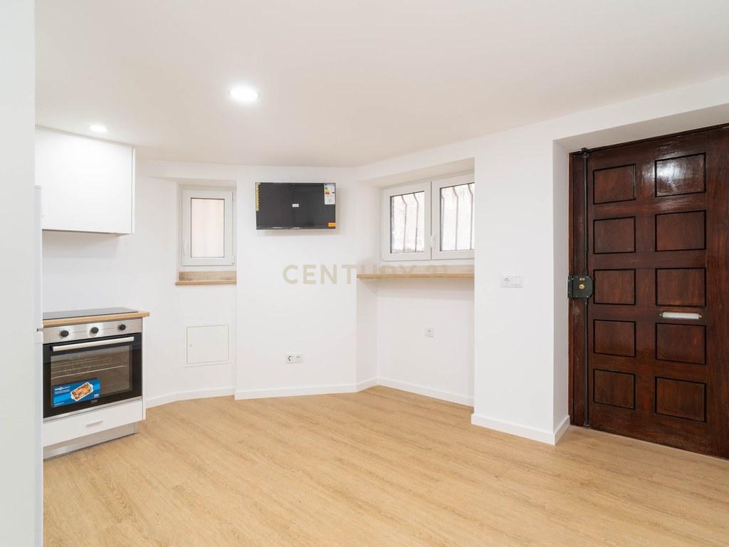 Apartamento T2 em União das freguesias de Coimbra (Sé Nova, Santa Cruz, Almedina e São Bartolomeu) — imagem 04