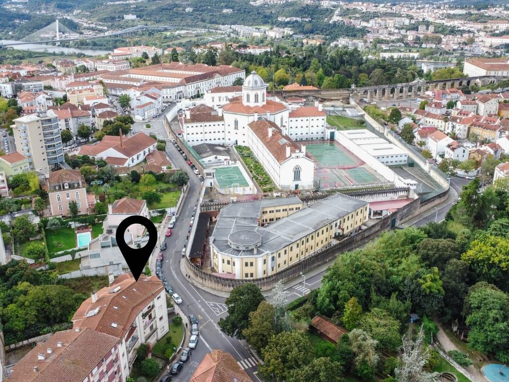 Apartamento T2 em União das freguesias de Coimbra (Sé Nova, Santa Cruz, Almedina e São Bartolomeu) — imagem 06