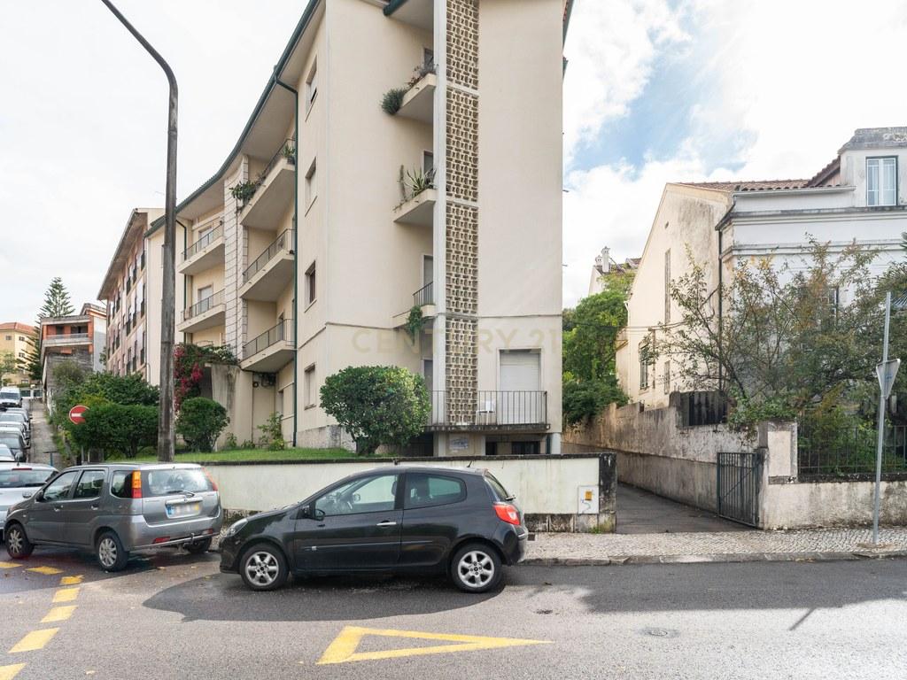 Apartamento T2 em União das freguesias de Coimbra (Sé Nova, Santa Cruz, Almedina e São Bartolomeu) — imagem 13