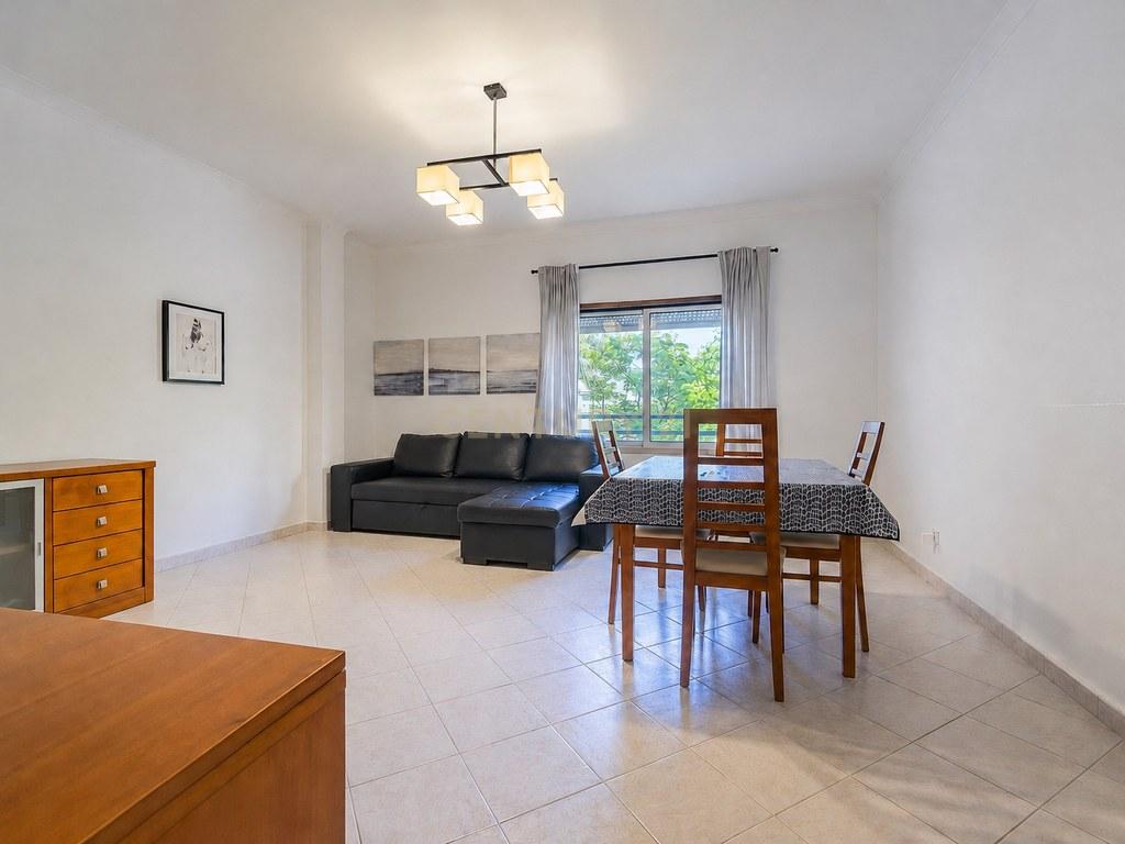 Apartamento T2 em União das freguesias de Faro (Sé e São Pedro) — imagem 02