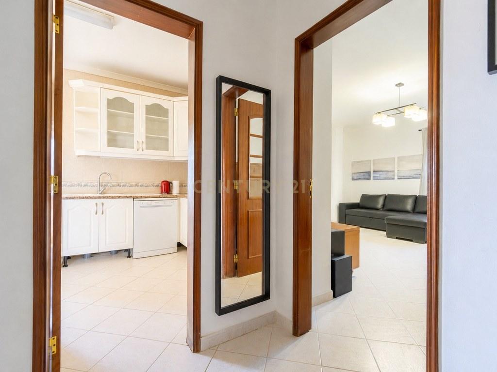 Apartamento T2 em União das freguesias de Faro (Sé e São Pedro) — imagem 04