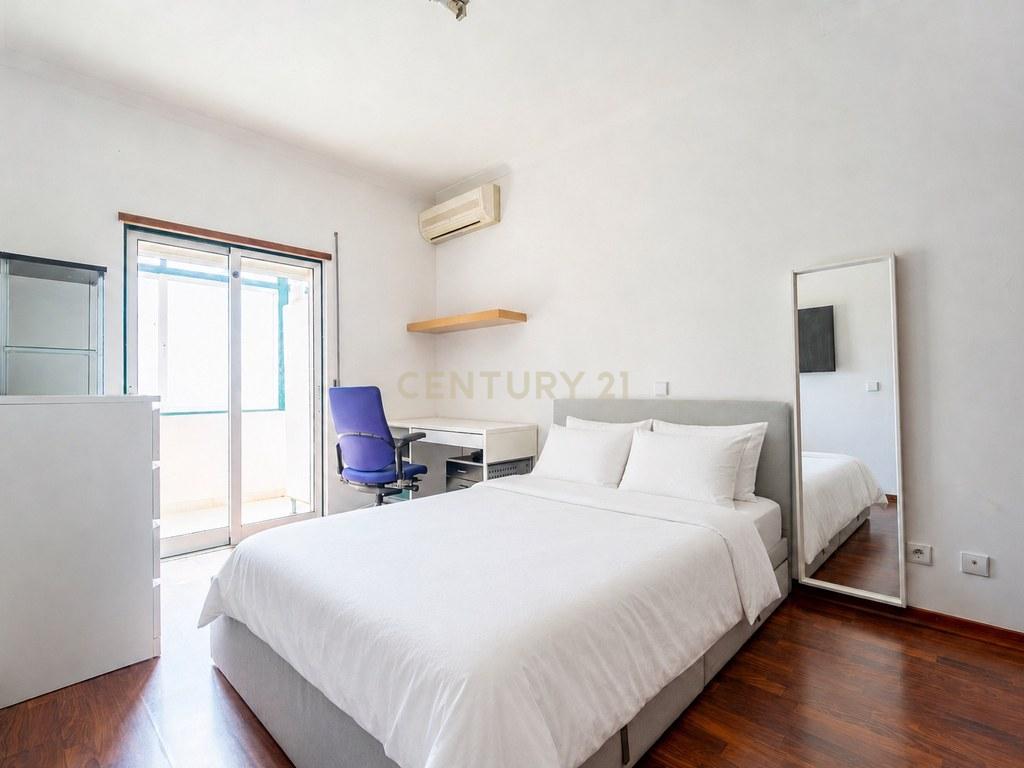 Apartamento T2 em União das freguesias de Faro (Sé e São Pedro) — imagem 10