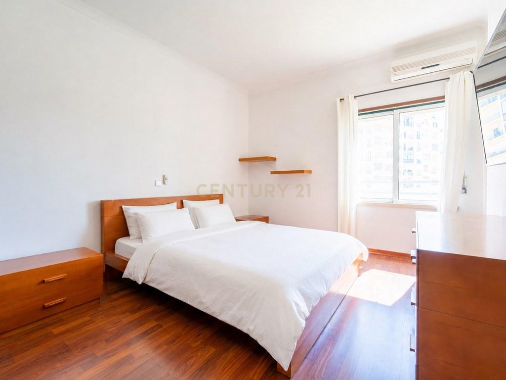 Apartamento T2 em União das freguesias de Faro (Sé e São Pedro) — imagem 14