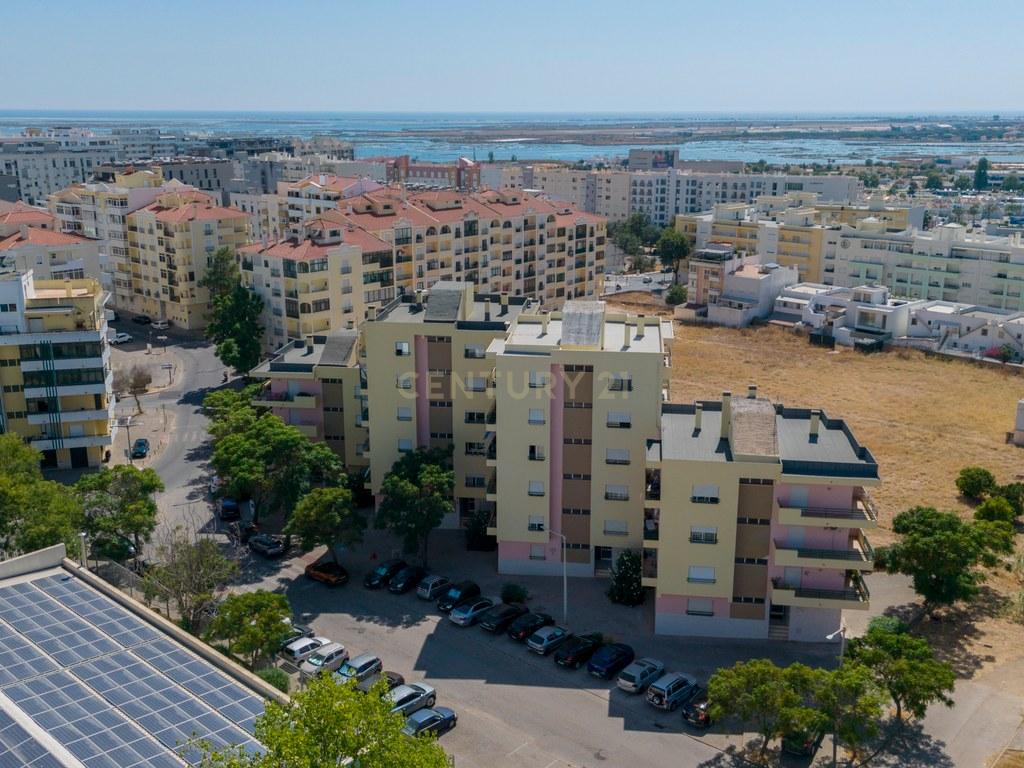 Apartamento T2 em União das freguesias de Faro (Sé e São Pedro) — imagem 18