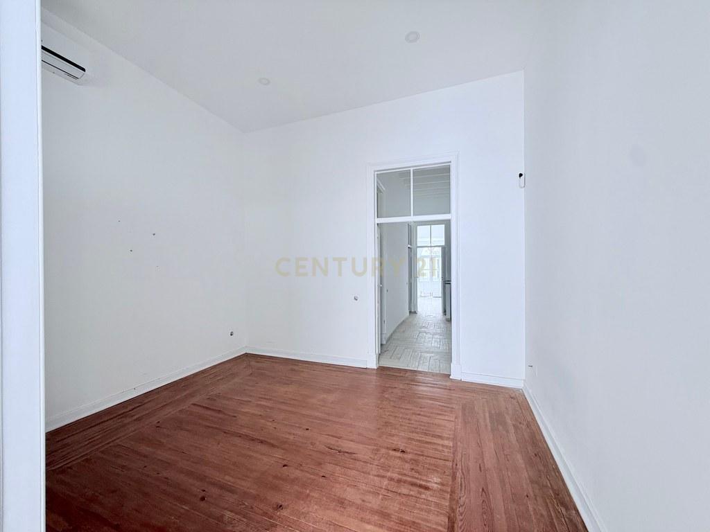 Apartamento T3 em Olhão — imagem 11