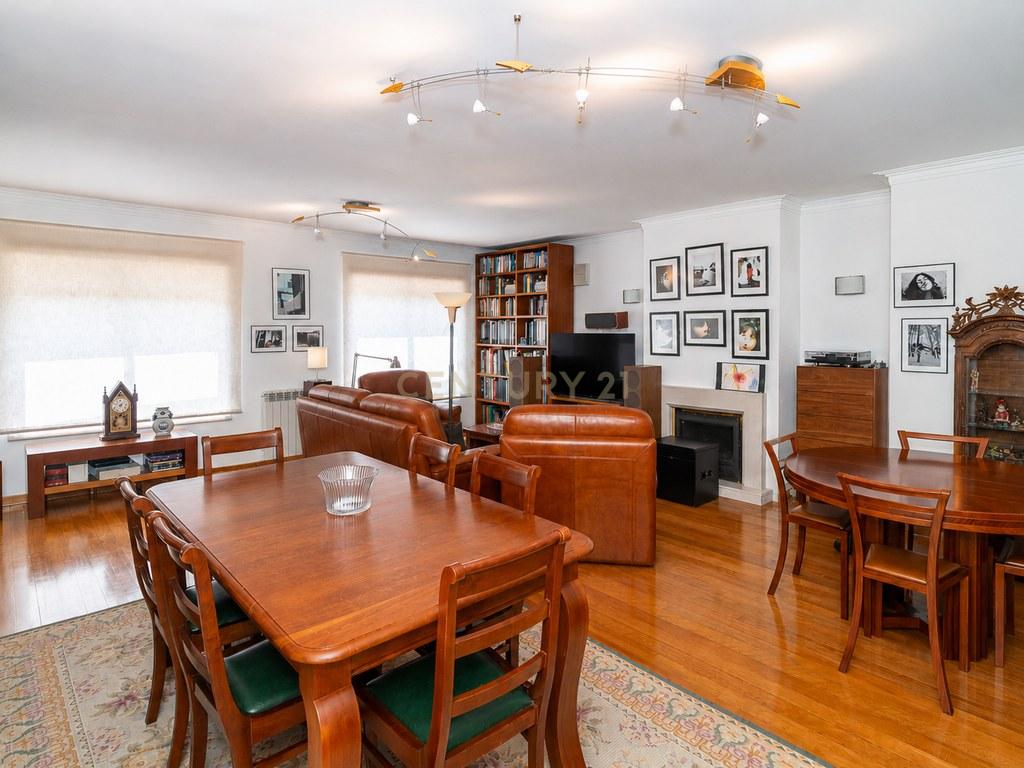 Apartamento T3 em Santo António dos Olivais — imagem 04