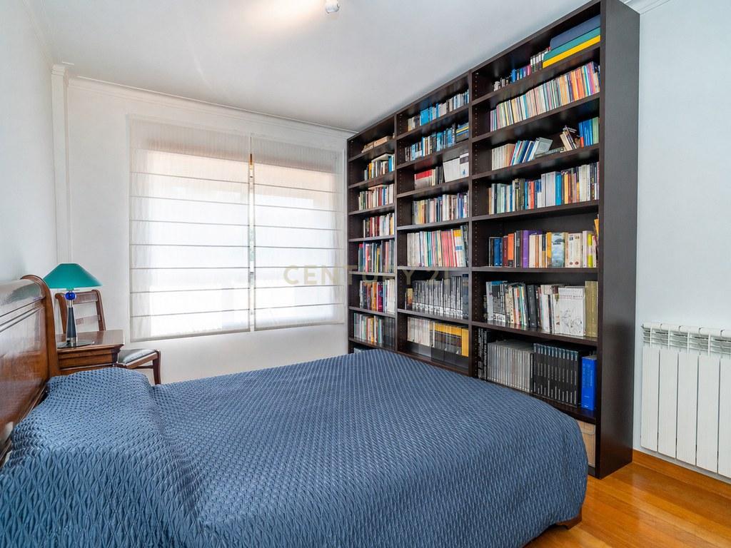 Apartamento T3 em Santo António dos Olivais — imagem 12