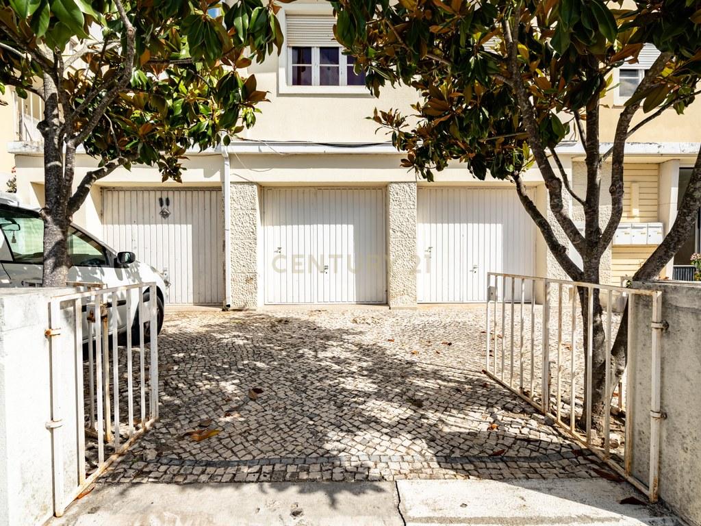 Apartamento T3 em União das freguesias de Coimbra (Sé Nova, Santa Cruz, Almedina e São Bartolomeu) — imagem 12