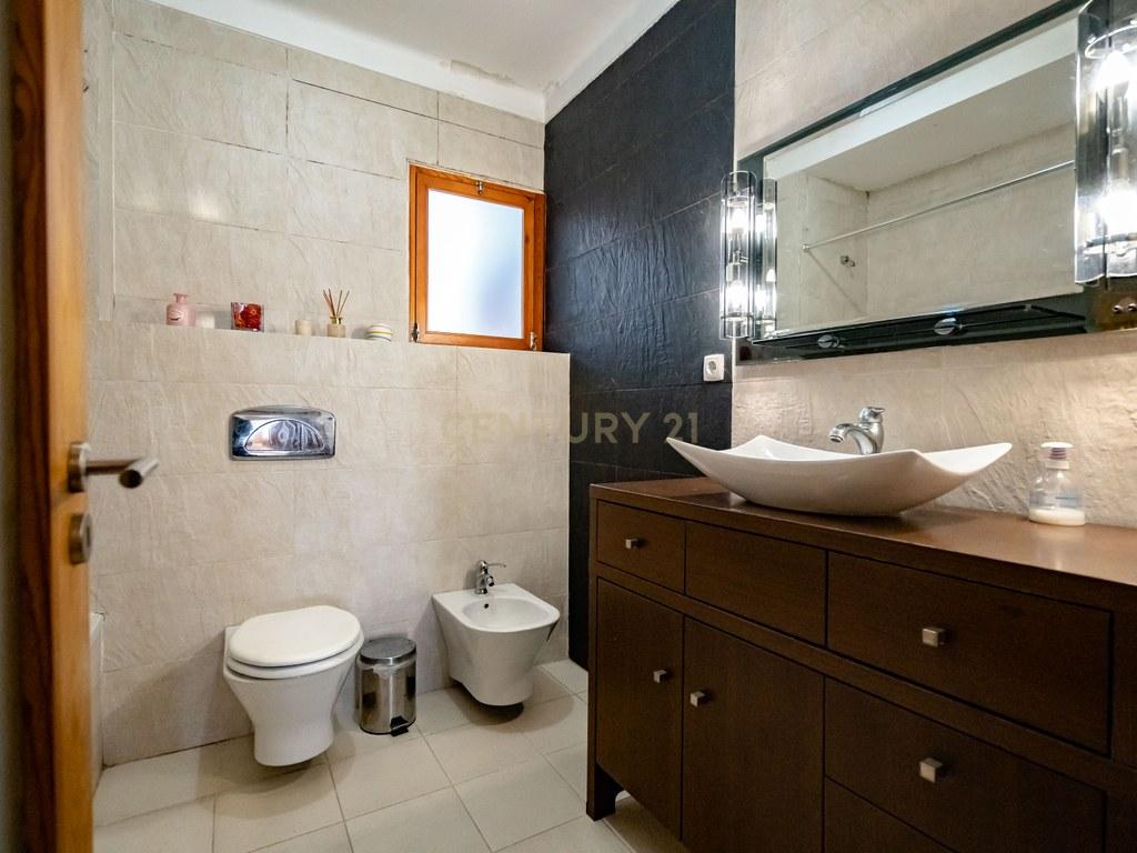 Apartamento T3 em União das freguesias de Coimbra (Sé Nova, Santa Cruz, Almedina e São Bartolomeu) — imagem 22