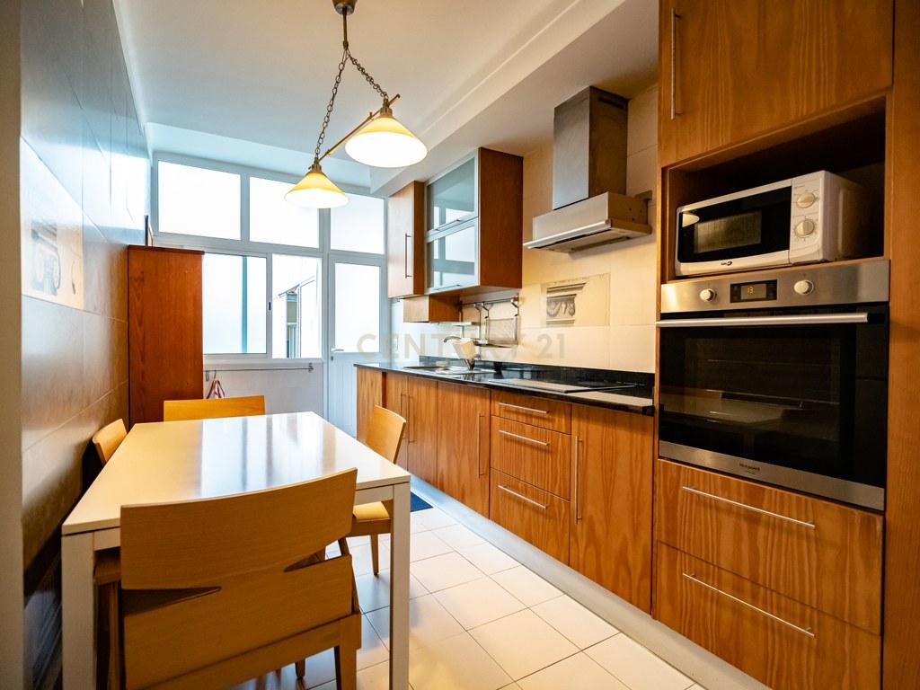 Apartamento T3 em União das freguesias de Coimbra (Sé Nova, Santa Cruz, Almedina e São Bartolomeu) — imagem 25