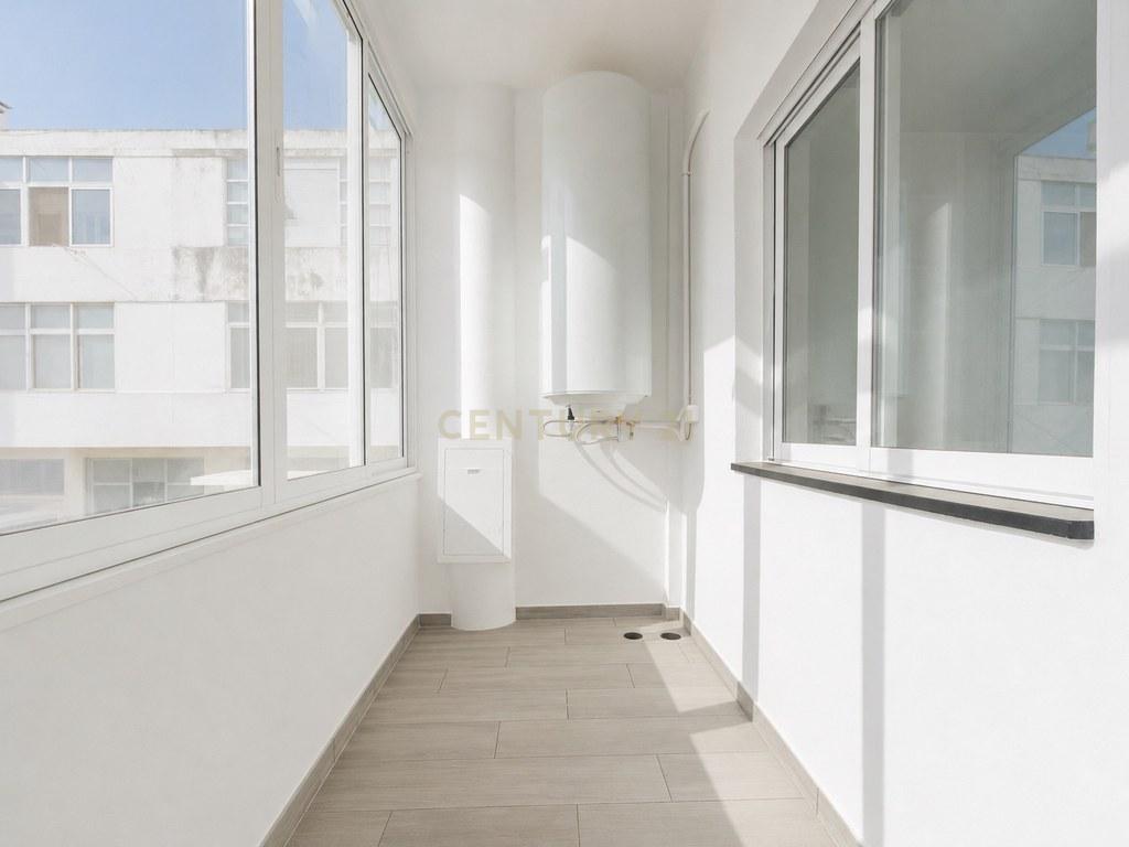 Apartamento T4+ em Olhão — imagem 05