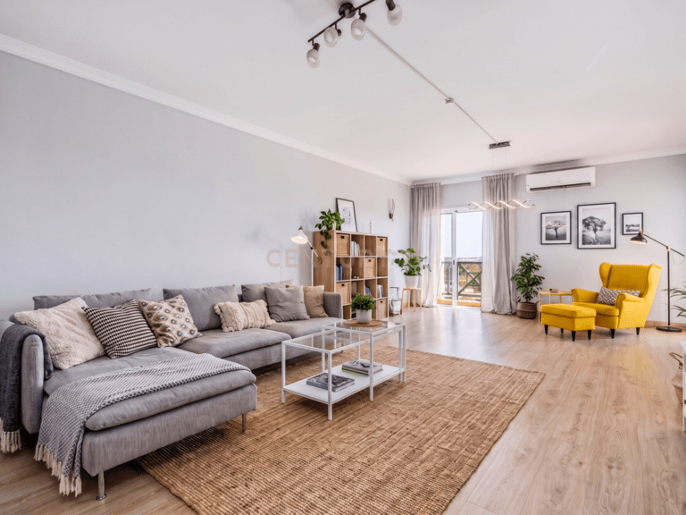 Apartamento T4+ em União das freguesias de Conceição e Estoi — imagem 01