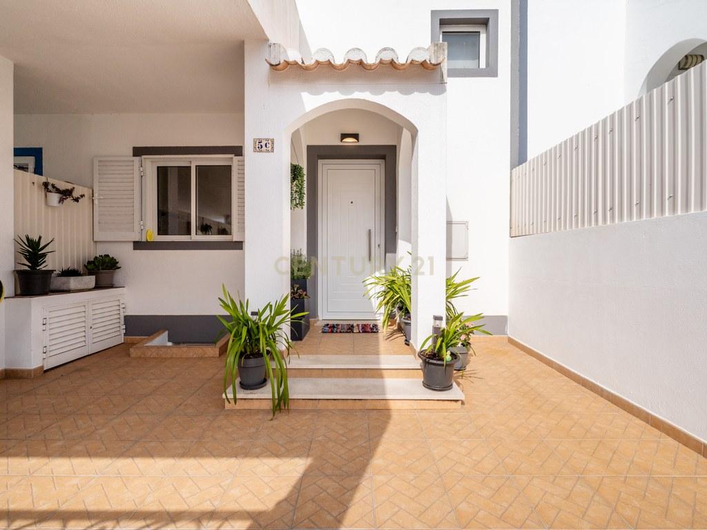 Moradia T2 em Albufeira e Olhos de Água — imagem 02