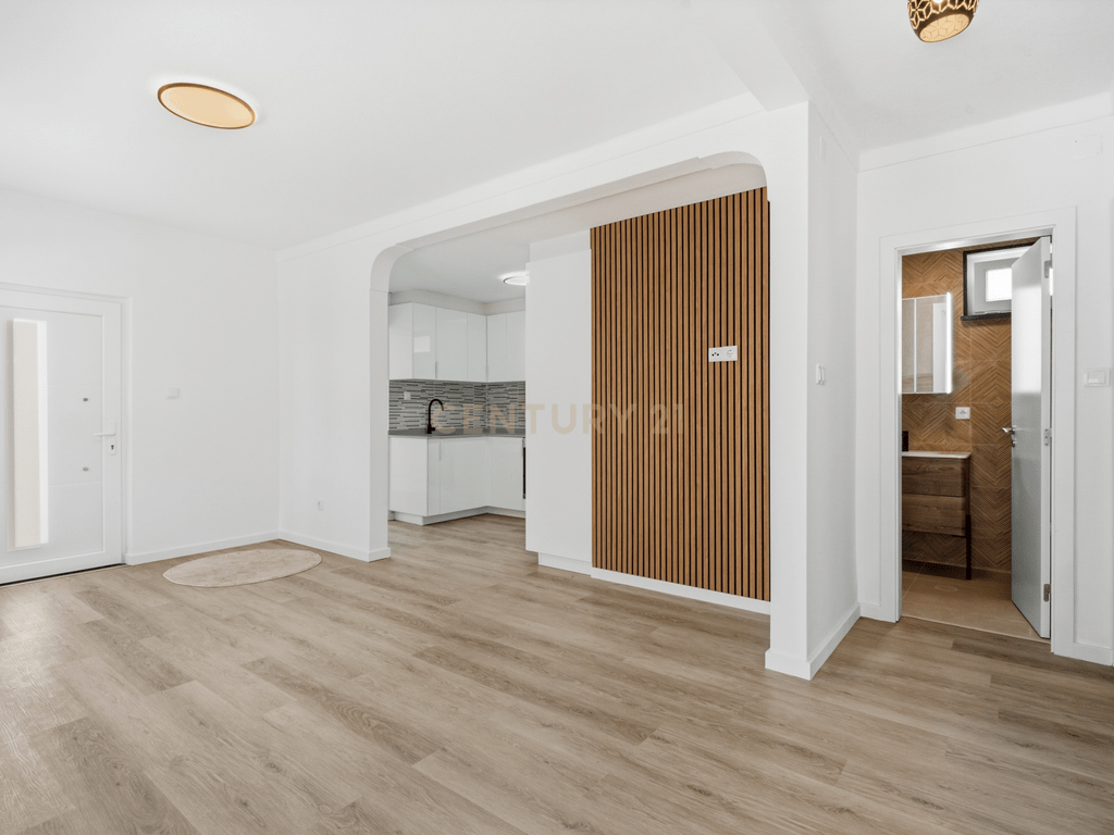 Moradia T2 em União das freguesias do Bombarral e Vale Covo — imagem 01