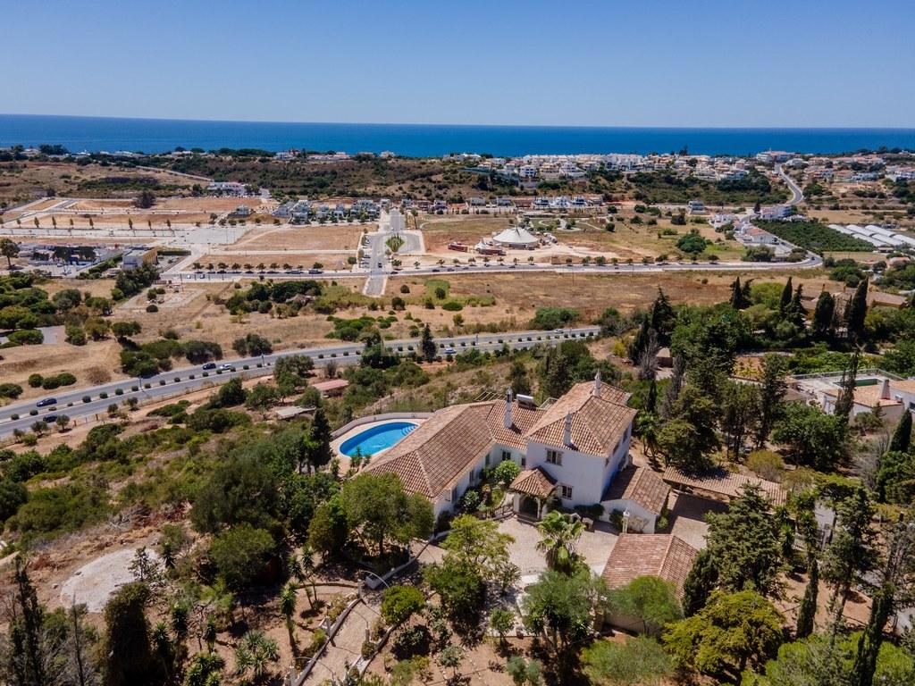Moradia T4+ em Albufeira e Olhos de Água — imagem 05